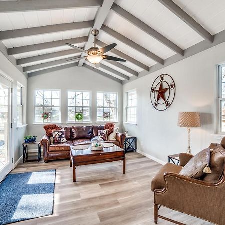 5 Bdrm Home On 2 Acres Mins To Wineries Private Heated Pool And Hot Tub 约翰逊城 外观 照片
