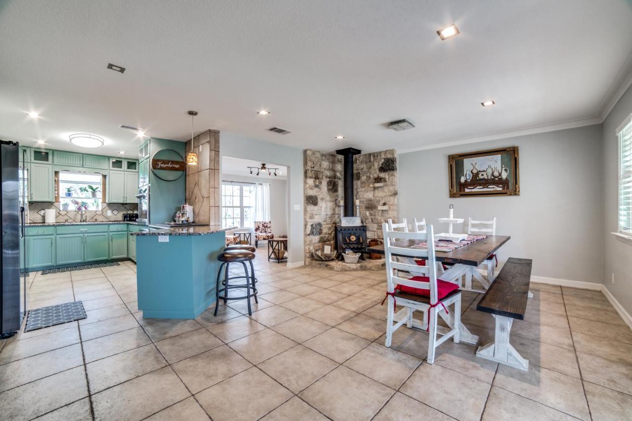5 Bdrm Home On 2 Acres Mins To Wineries Private Heated Pool And Hot Tub 约翰逊城 外观 照片